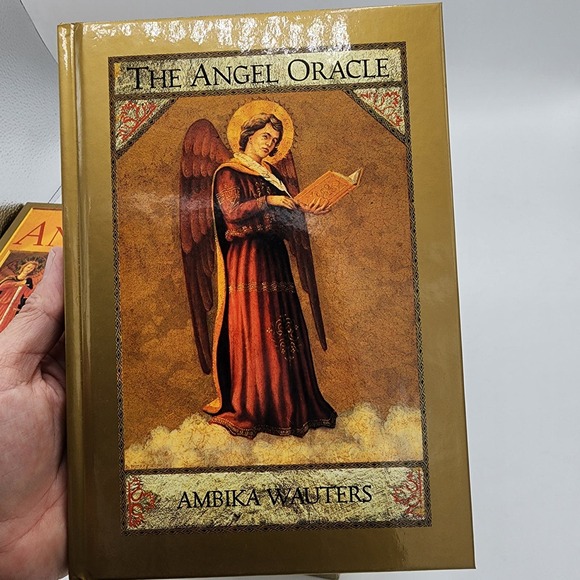 The Angel Oracle working with the Angels for guidance inspiration & love tarot - Picture 3 of 12